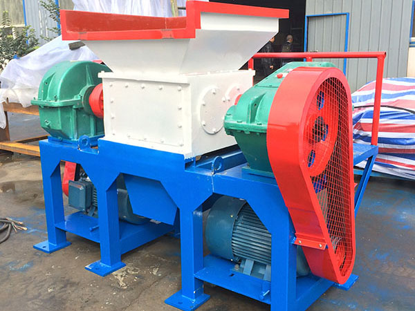 塑料撕碎機(jī)